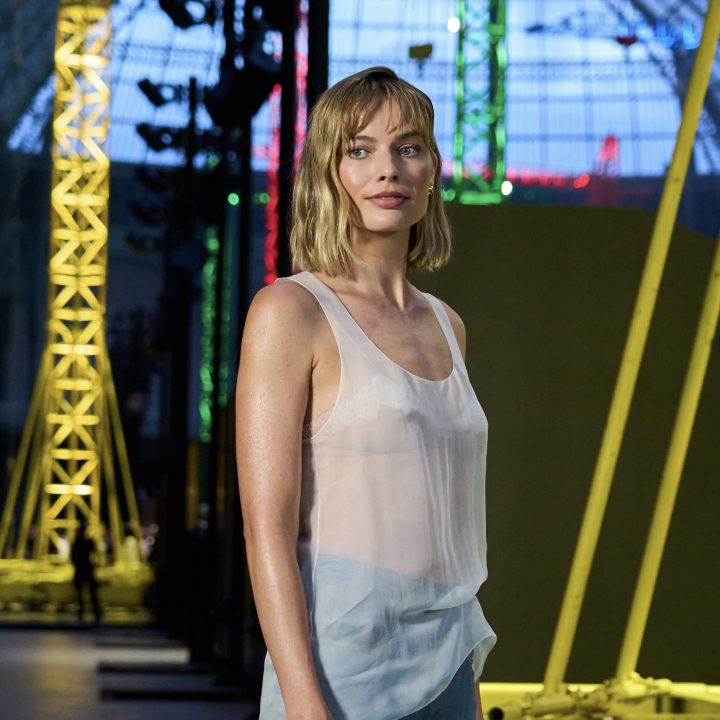 zo-creeer-je-de-front-row-beautylook-van-margot-robbie-bij-chanel-388149