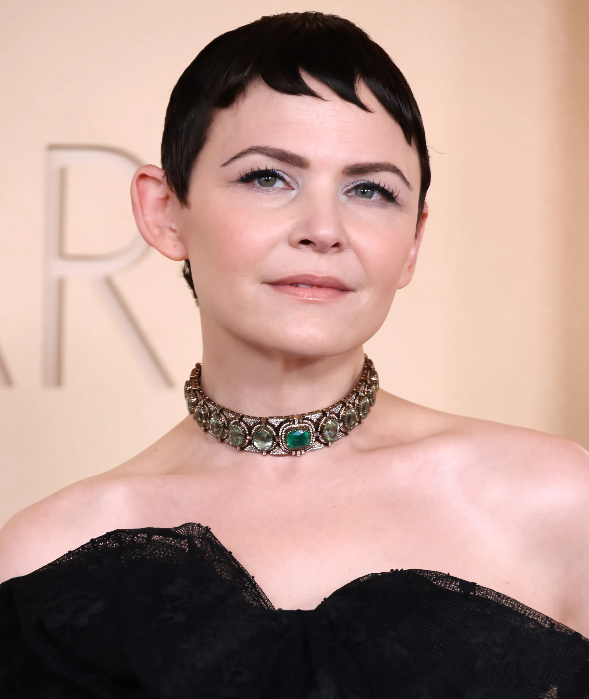 Oscars sieraden van Ginnifer Goodwin