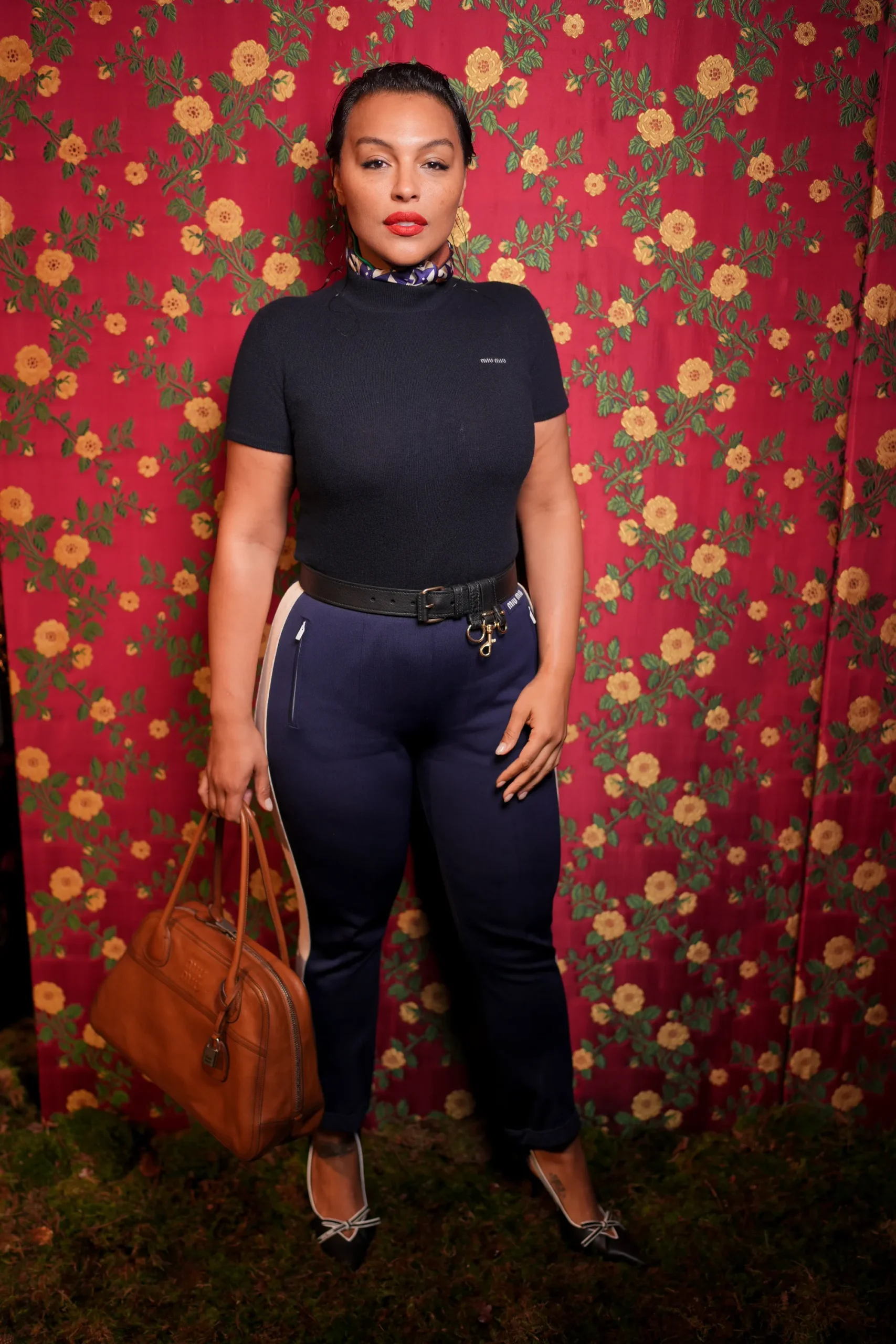 Paloma Elsesser bij Miu Miu tijdens PFW