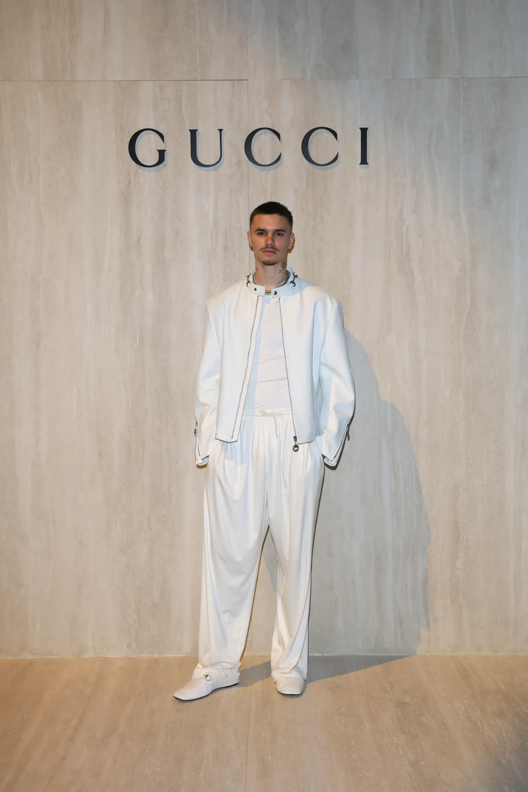 Romeo Beckham bij Gucci herfst/winter 2026