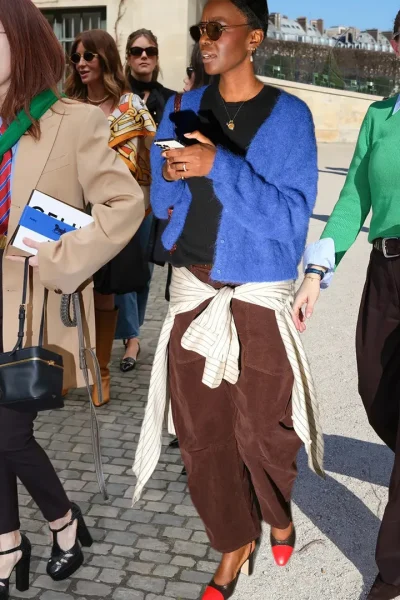 zo-style-je-de-gekleurde-trui-in-het-voorjaar-volgens-streetstyle-sterren-388305