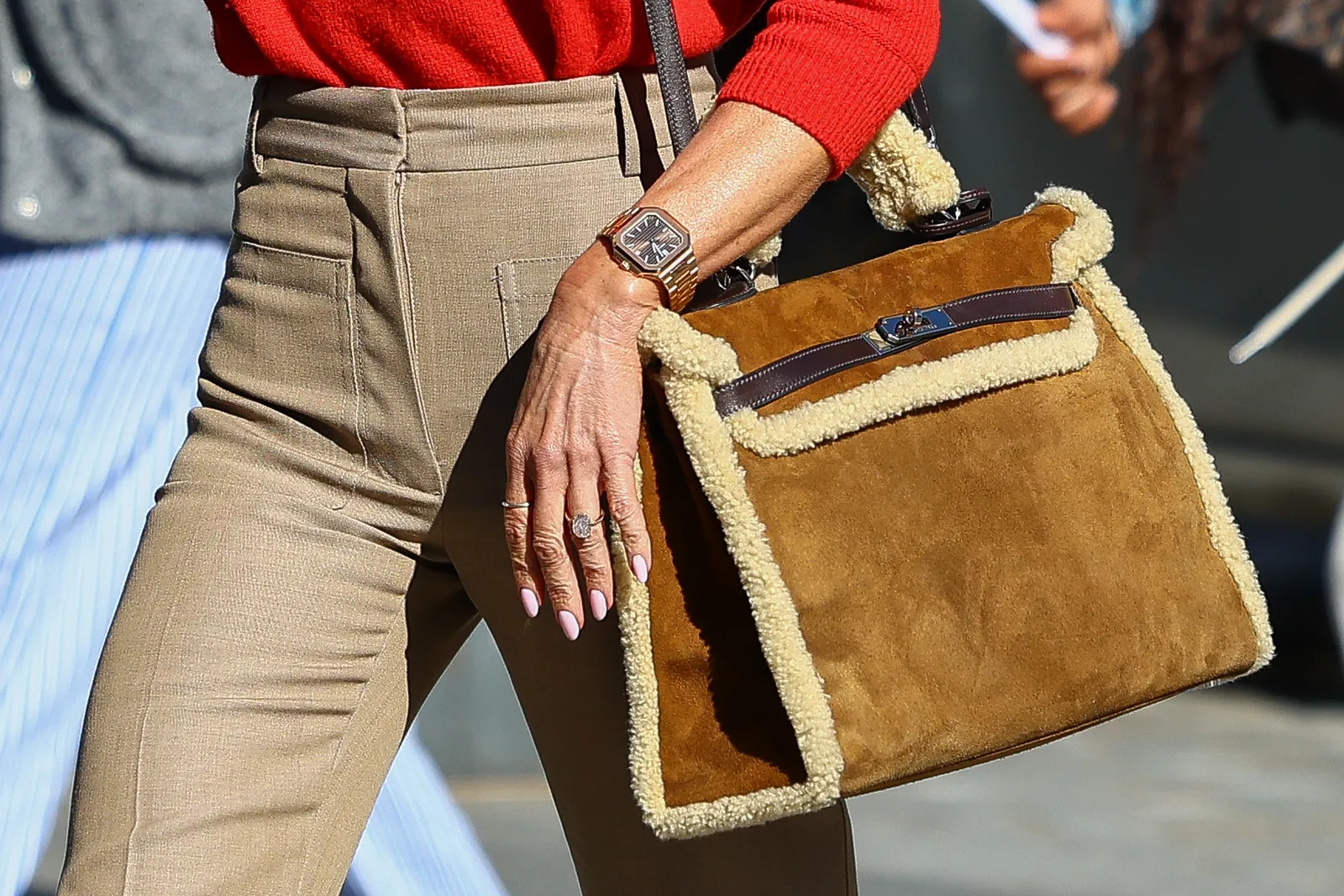 Victoria Beckham met een Hermès Kelly-tas in Parijs