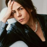 Opiniemaker en schrijver Nienke 's Gravemade