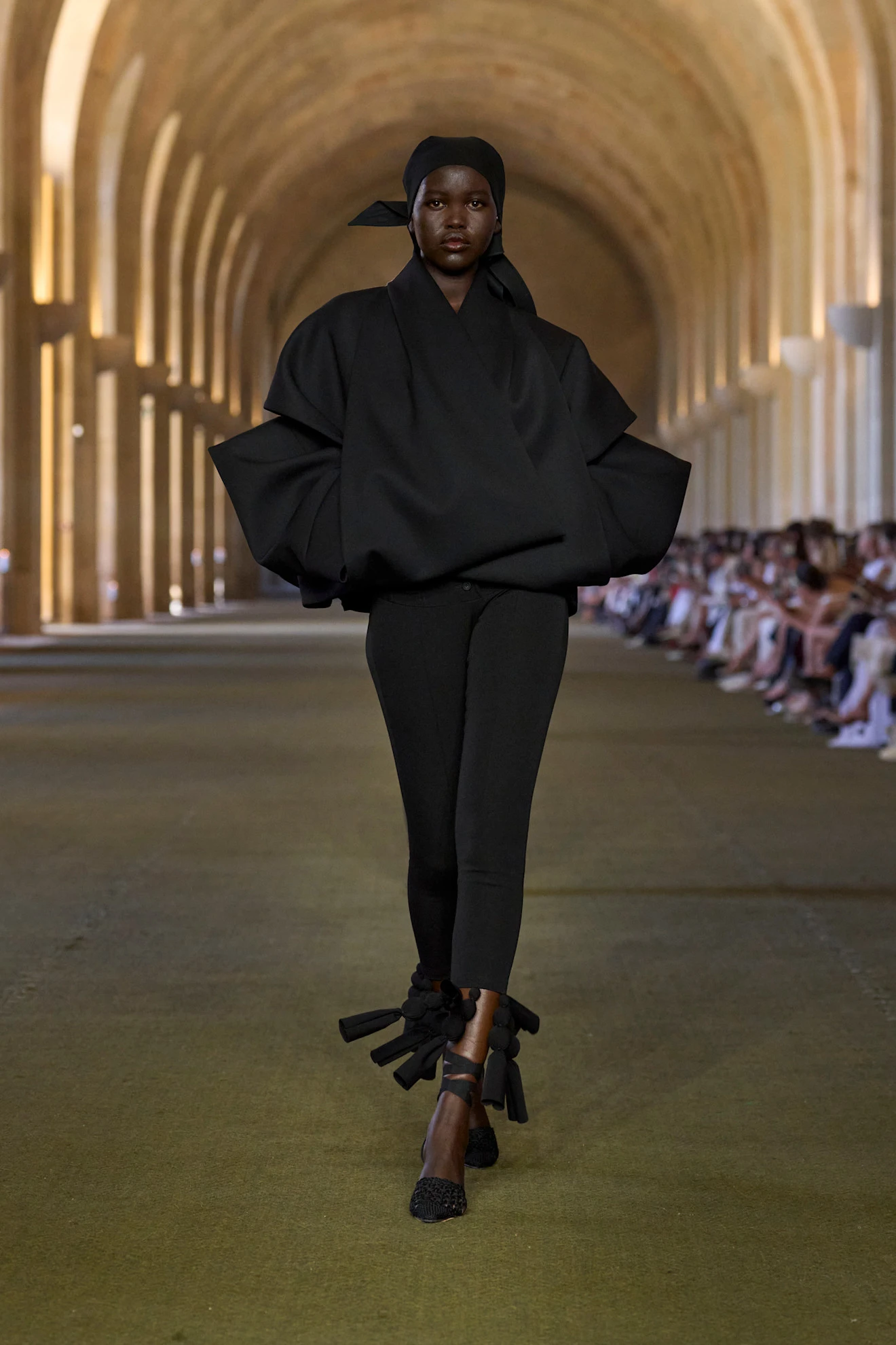 trapezejas bij Jacquemus 