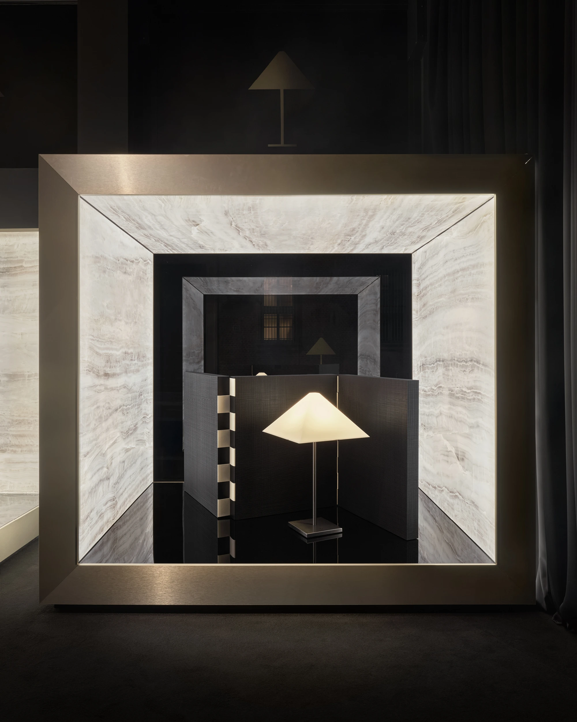 Armani installatie tijdens Milan Design Week 2026