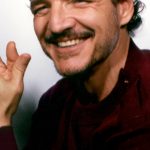 Pedro Pascal voor Chanel