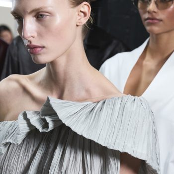 de-cos-show-in-seoul-ademde-nostalgie-alles-voelt-luxe-maar-nooit-zwaar-390398