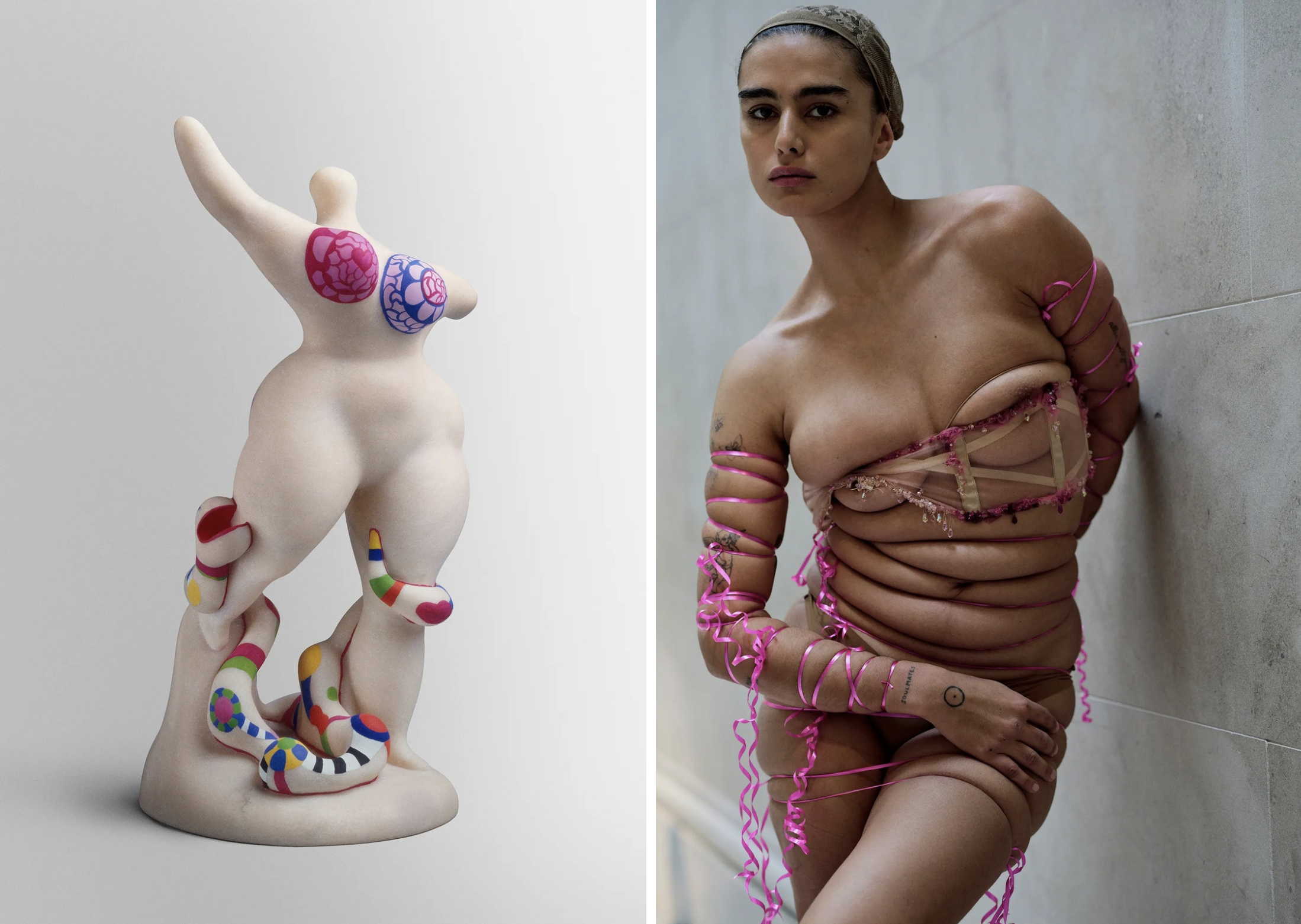 Niki de Saint-Phalle’s 'Nana and Serpent' uit 1992 (links) naast Michaela Starks ontwerp, gedragen door model Jill Kortleve