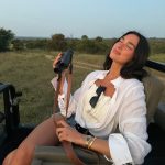 Dua Lipa tijdens haar safari in Zuid-Afrika
