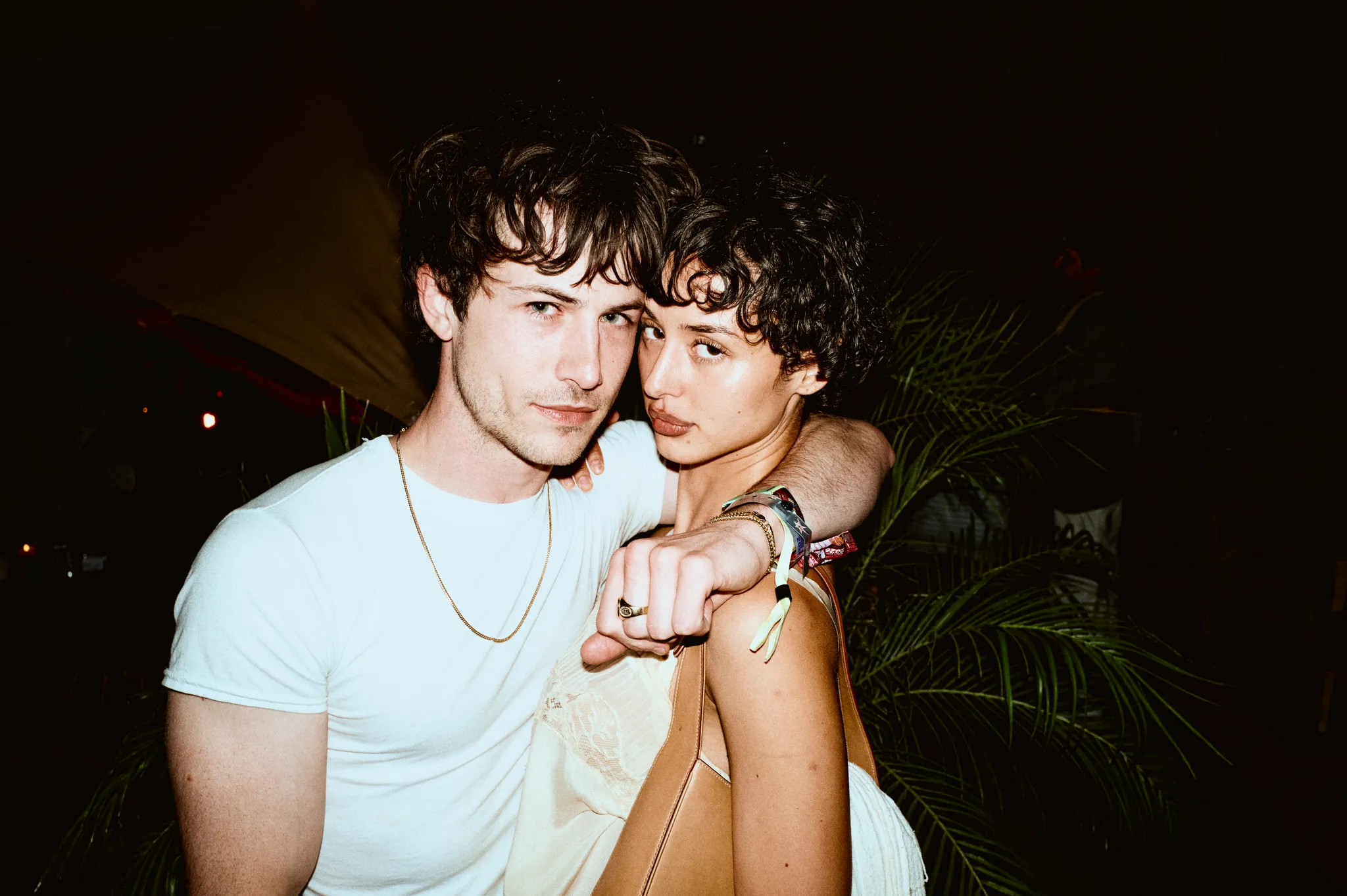 Dylan Minnette bij het Coachella 2026-openingsfeest