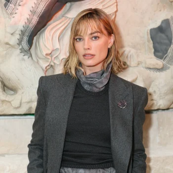 margot-robbies-nieuwste-vorm-van-method-dressing-de-milanese-sciura-stijl-392121