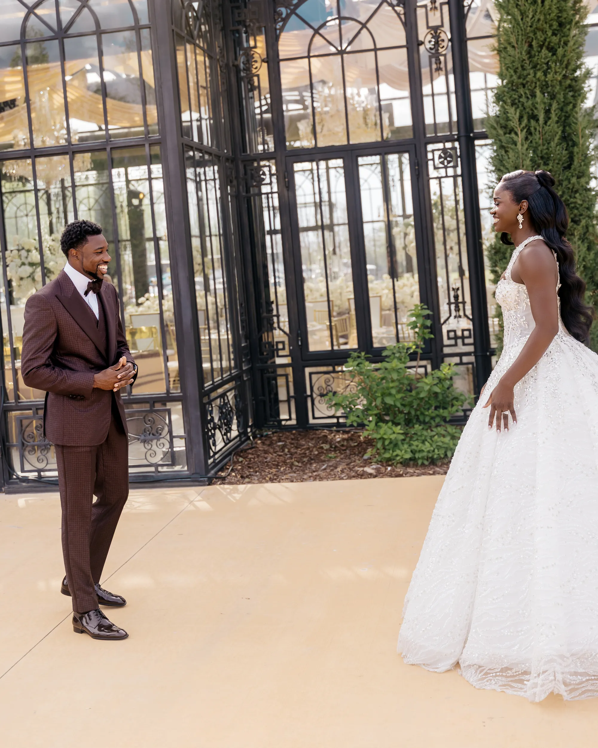 De bruiloft van Noah Lyles en Junelle Bromfield