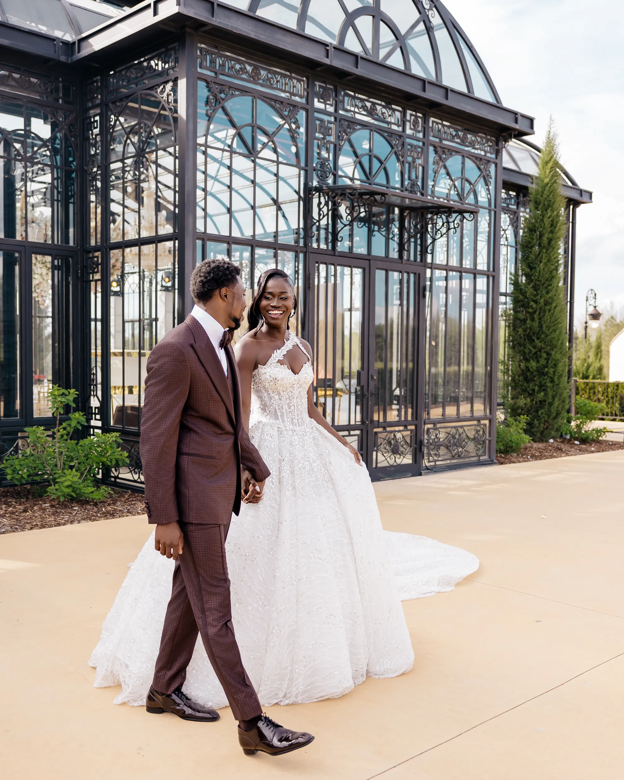 De bruiloft van Noah Lyles en Junelle Bromfield