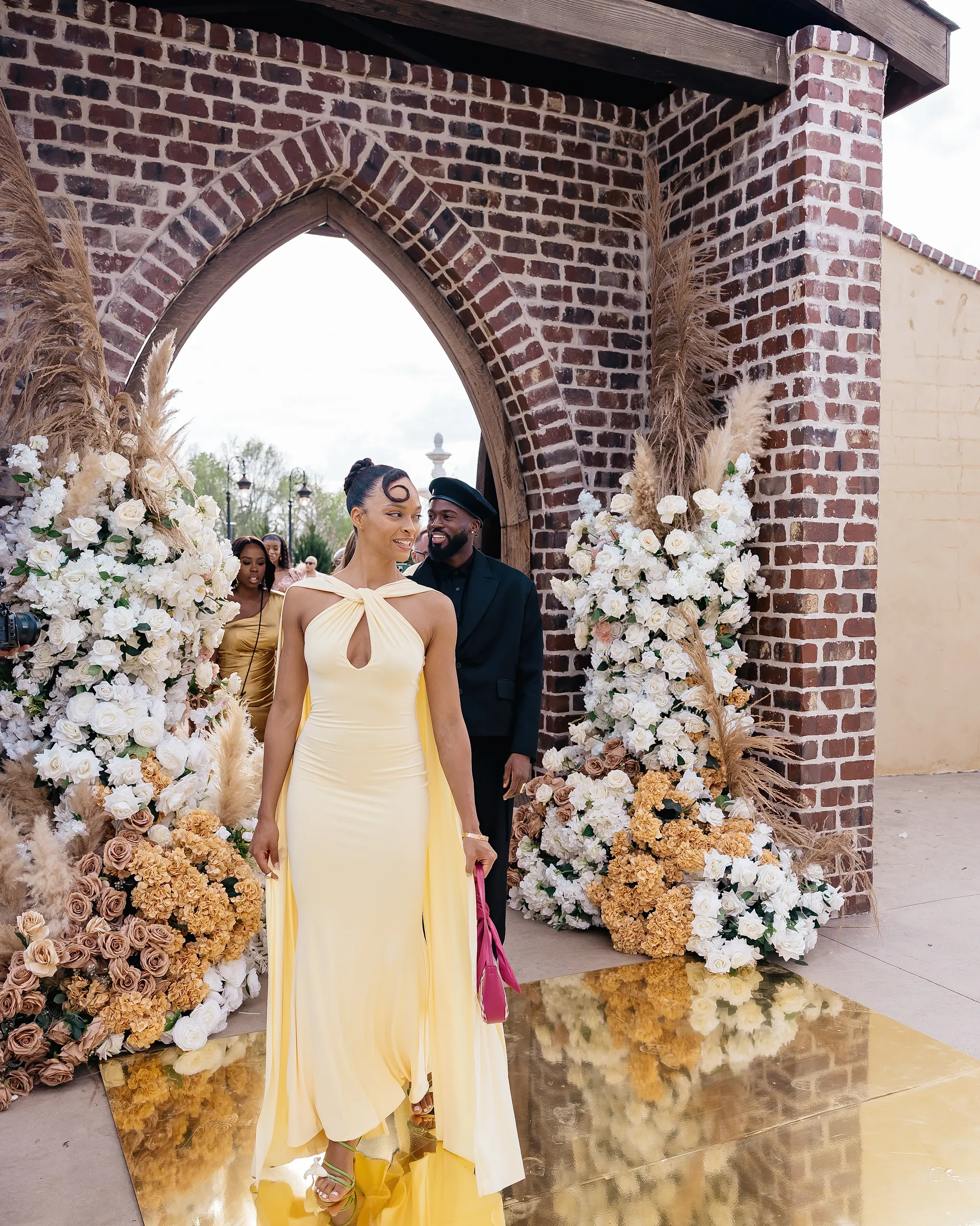 De bruiloft van Noah Lyles en Junelle Bromfield