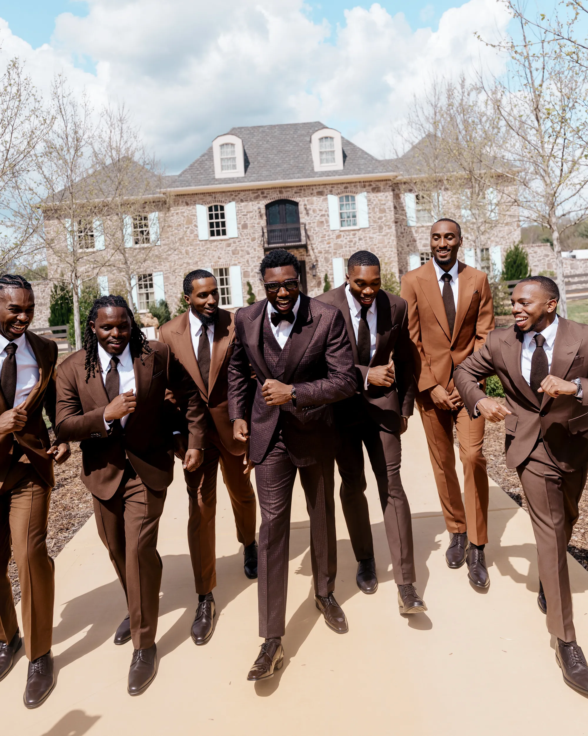 De bruiloft van Noah Lyles en Junelle Bromfield