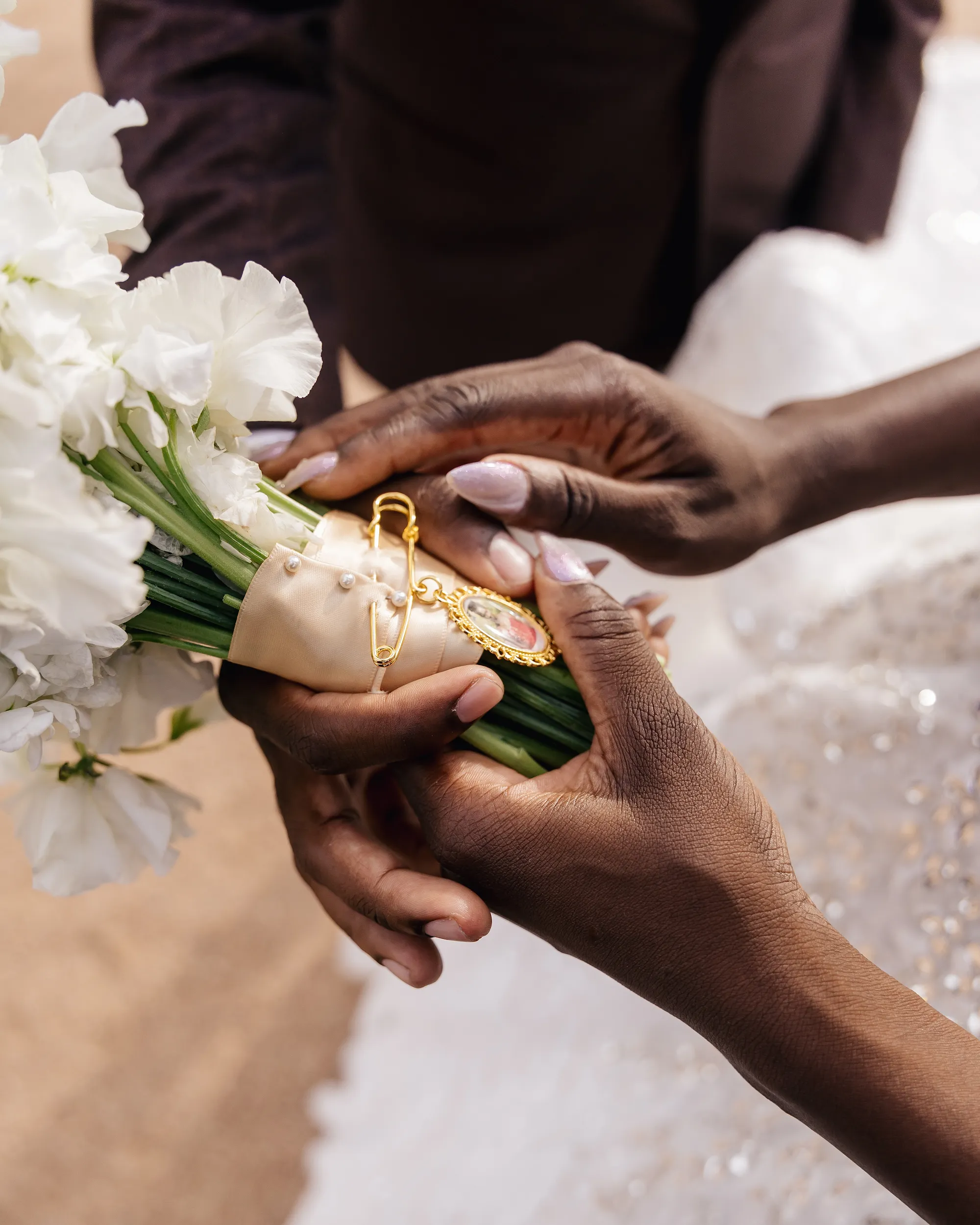 De bruiloft van Noah Lyles en Junelle Bromfield