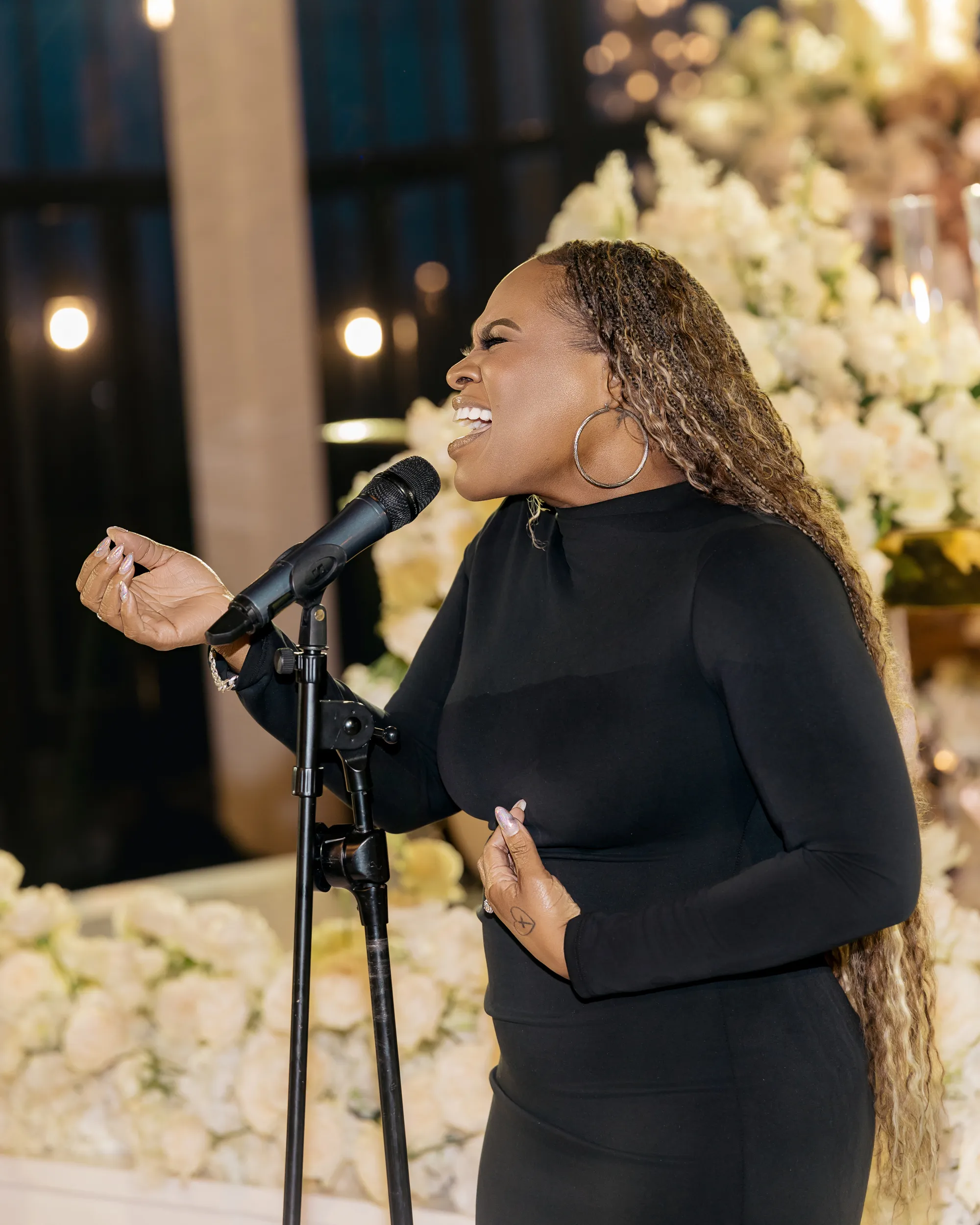 De bruiloft van Noah Lyles en Junelle Bromfield