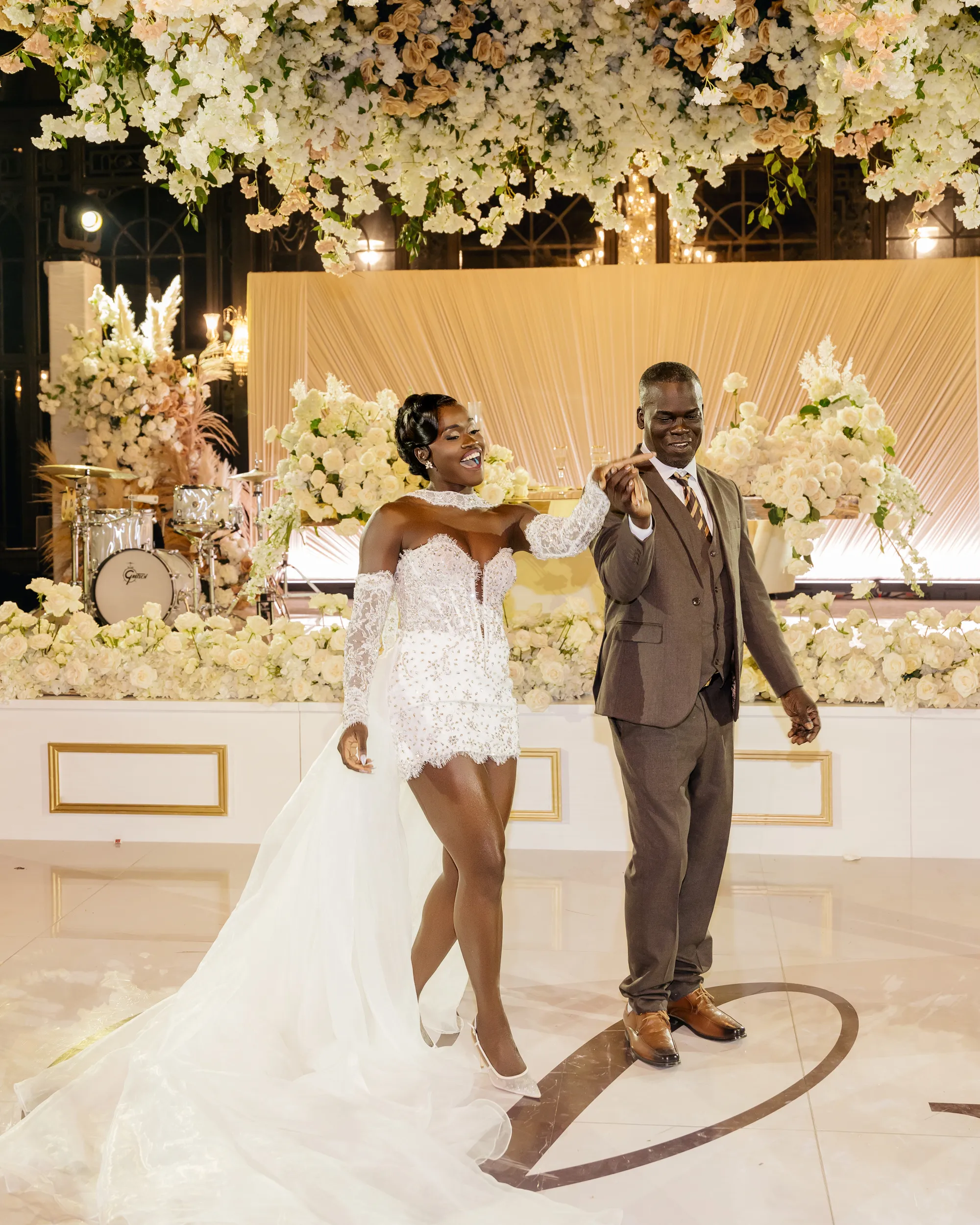 De bruiloft van Noah Lyles en Junelle Bromfield