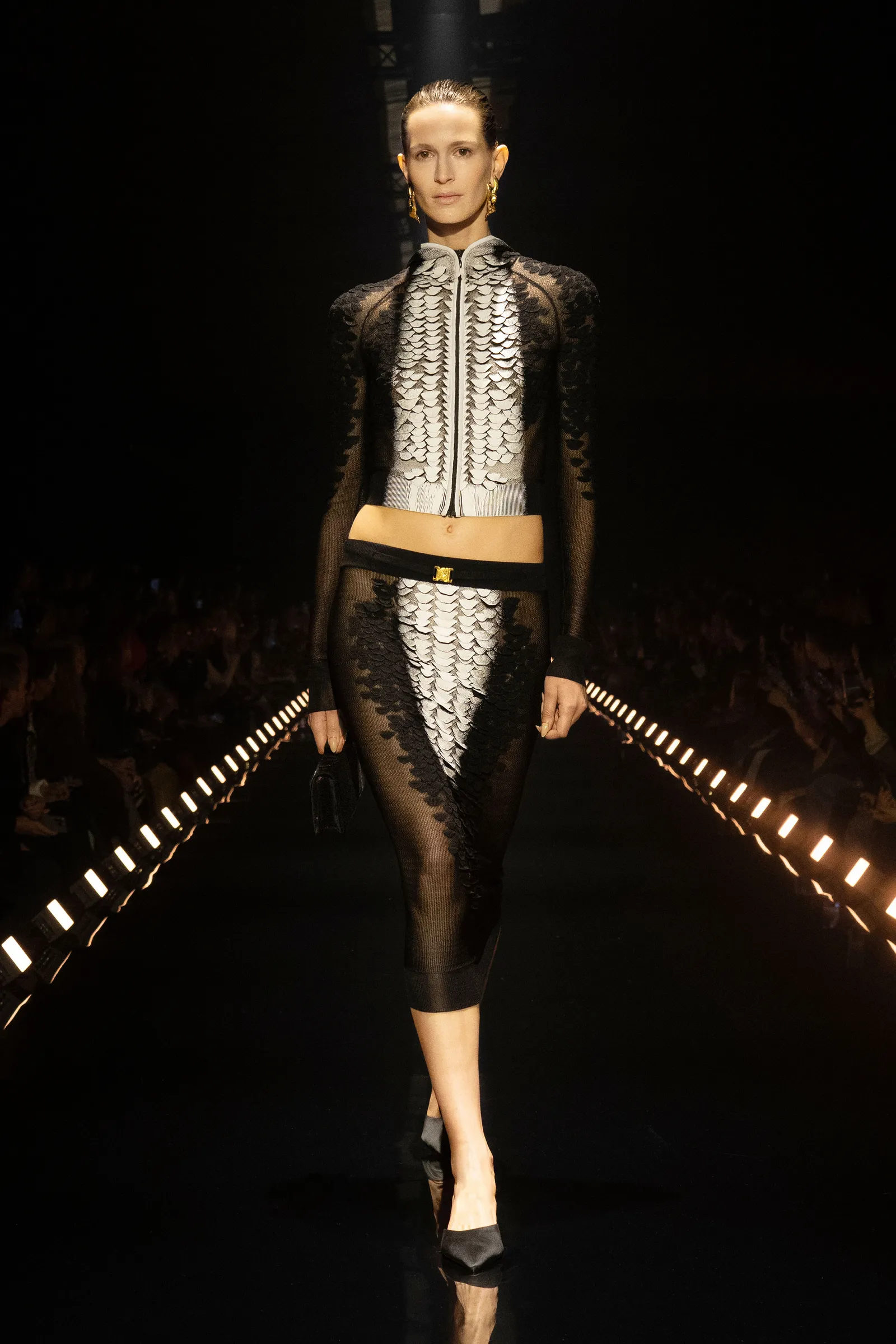 Een look van Schiaparelli herfst/winter 2026