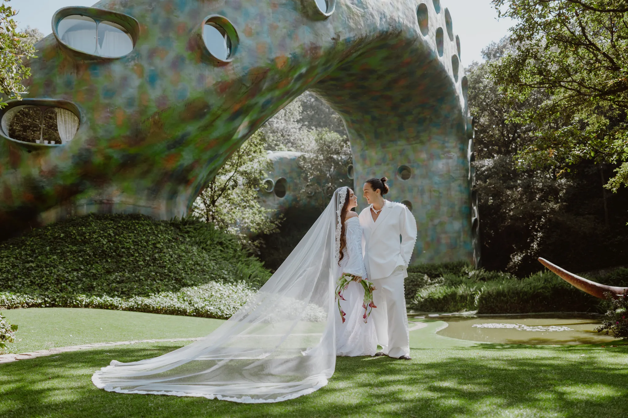 De surrealistische bruiloft van Sofia Alva en Dan Haddad