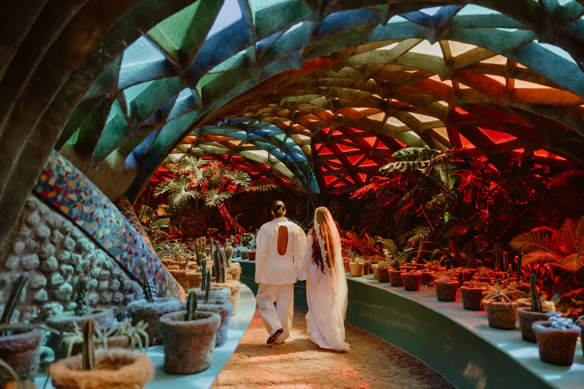 De surrealistische bruiloft van Sofia Alva en Dan Haddad