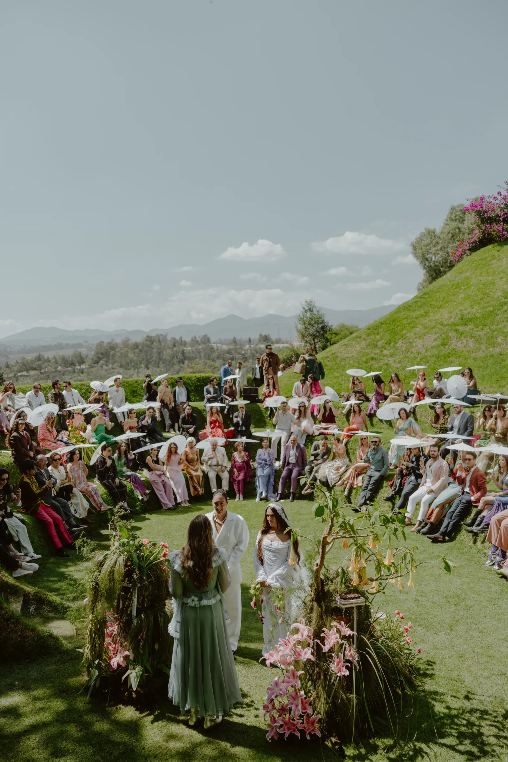 De surrealistische bruiloft van Sofia Alva en Dan Haddad