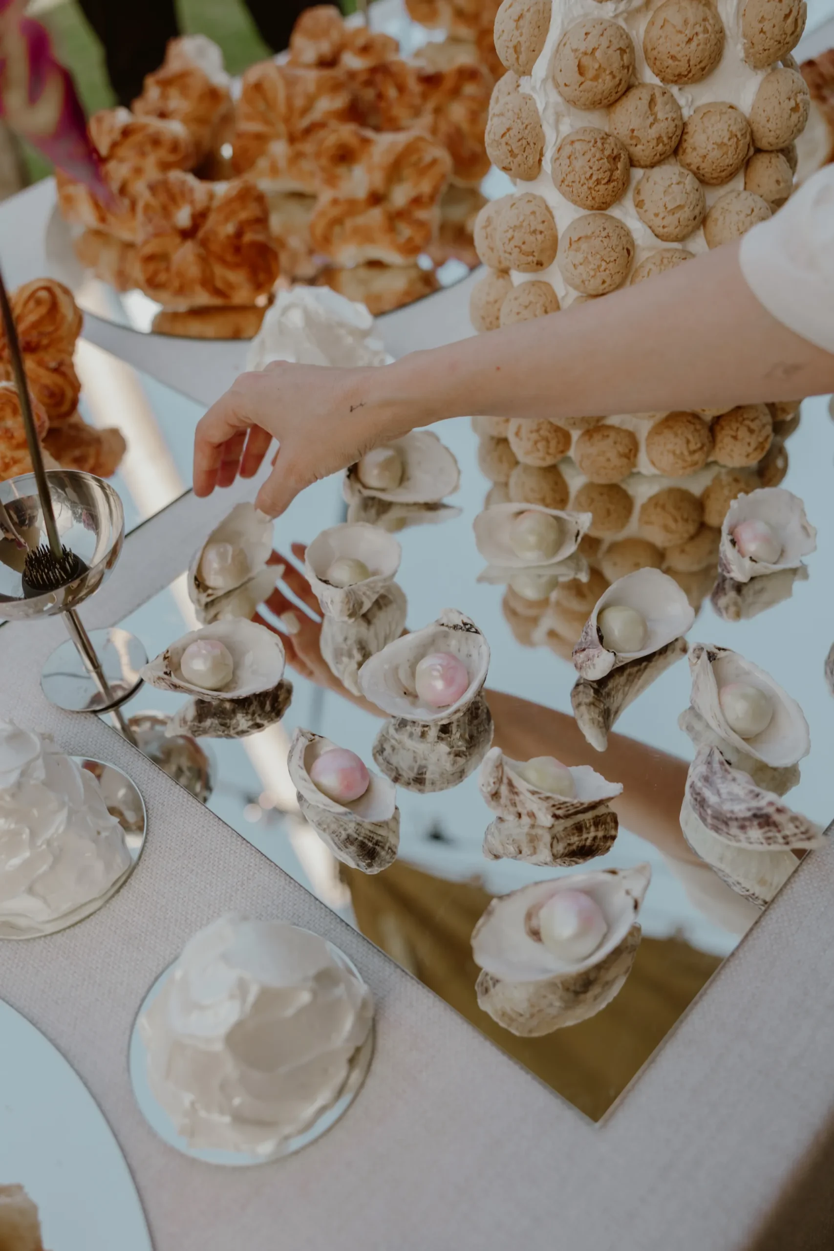 De surrealistische bruiloft van Sofia Alva en Dan Haddad