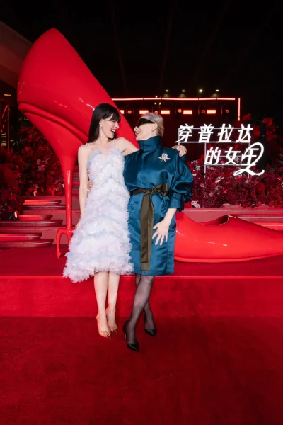 alle-fantastische-looks-van-de-the-devil-wears-prada-2-perstour-tot-nu-toe-390655