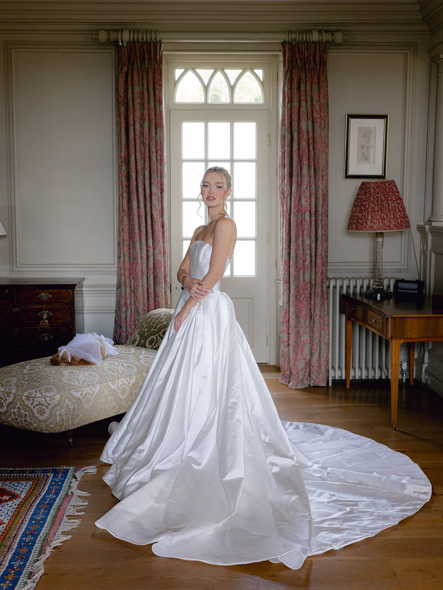 Beeld van de bruiloft van Jack Whitehall en Roxy Horner