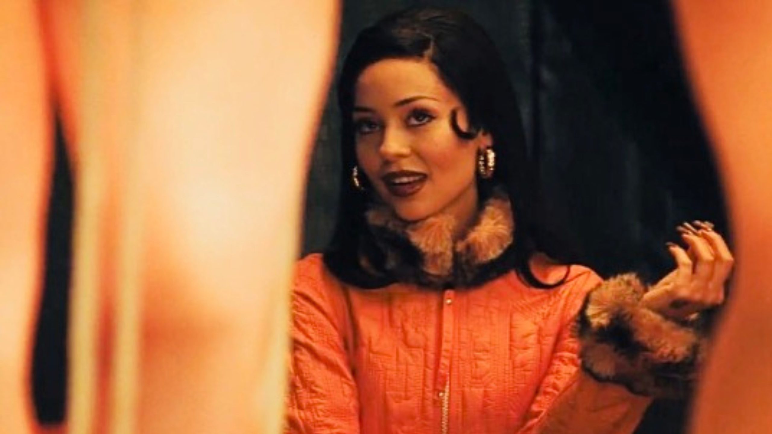 De looks van Maddy Perez in Euphoria seizoen 3.