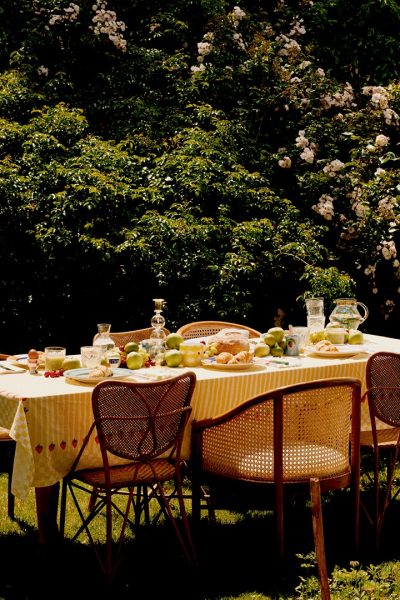 dineren-in-de-buitenlucht-bij-deze-pop-uprestaurants-wil-je-deze-zomer-aanschuiven-395881