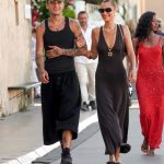 Anwar en Bella Hadid in Saint-Tropez