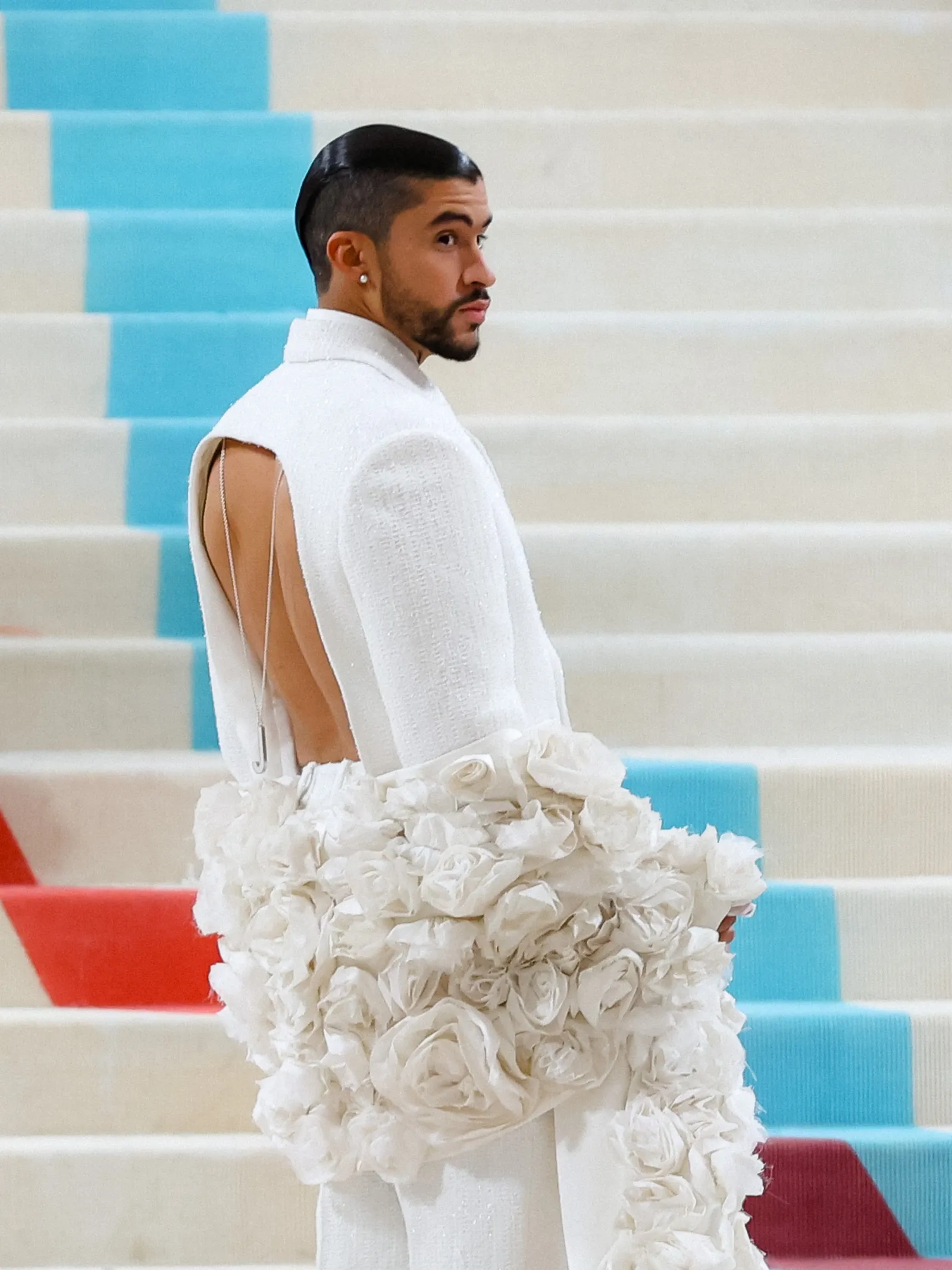 Bad Bunny tijdens het Met Gala 2023
