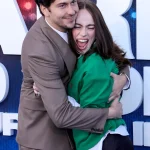Billie Eilish en Nat Wolff hard-launchen op de rode loper