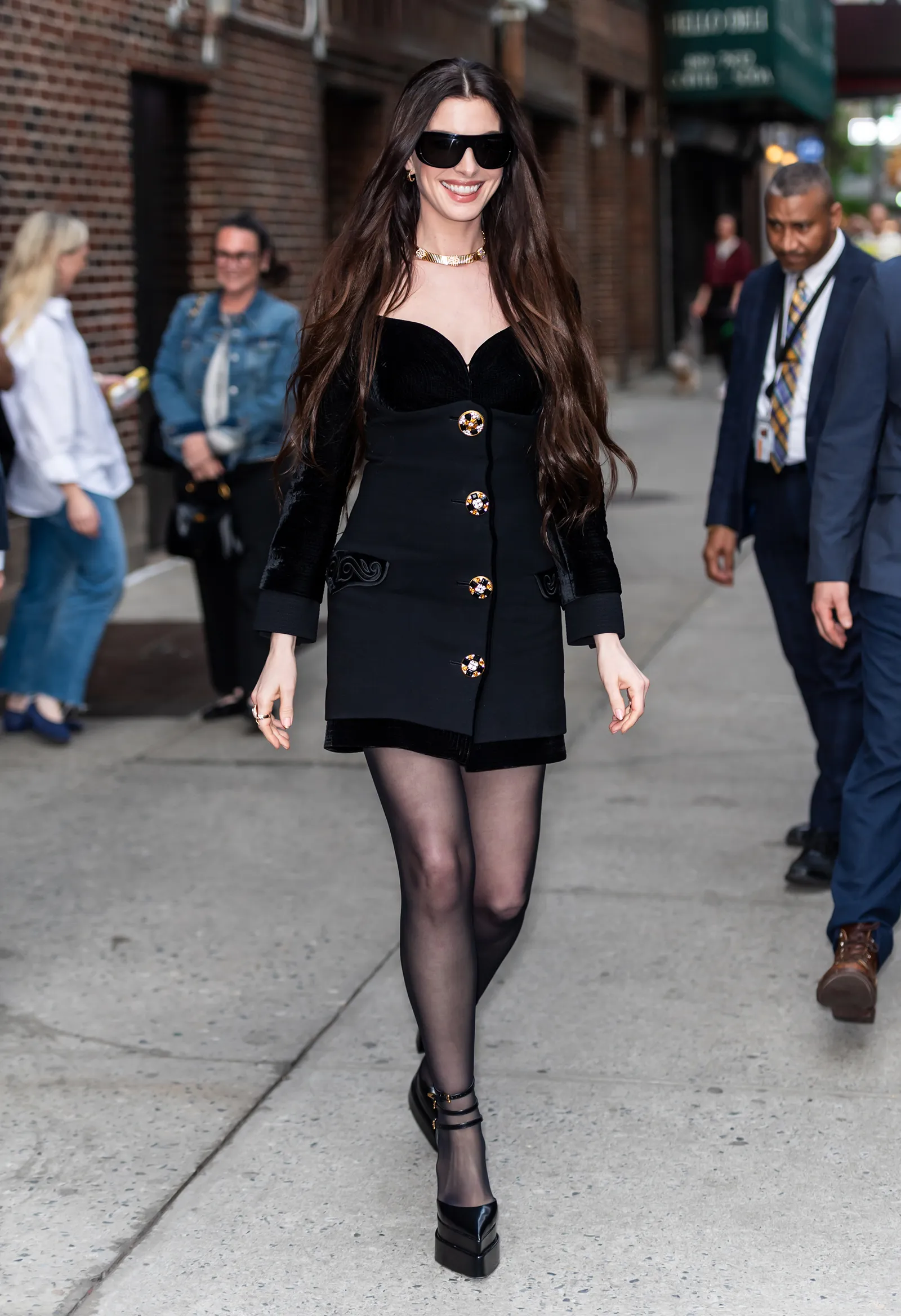 Anne Hathaway in vintage Versace