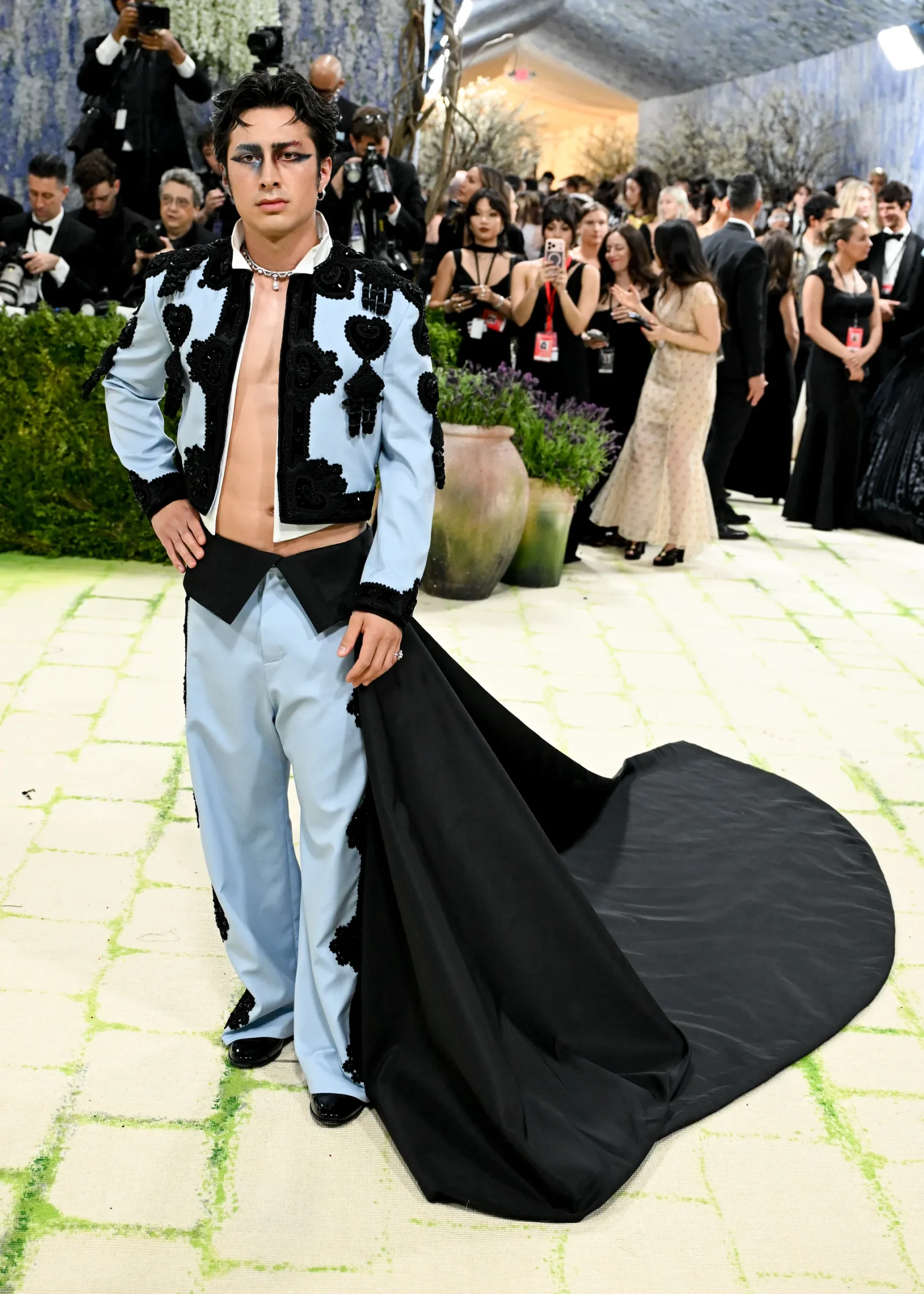 Hudson Williams op het Met Gala 2026