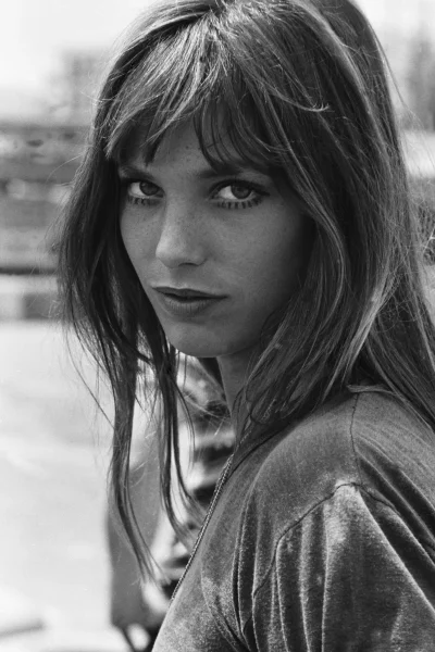 geen-birkin-bag-maar-birkin-bangs-de-coupe-van-het-seizoen-394241