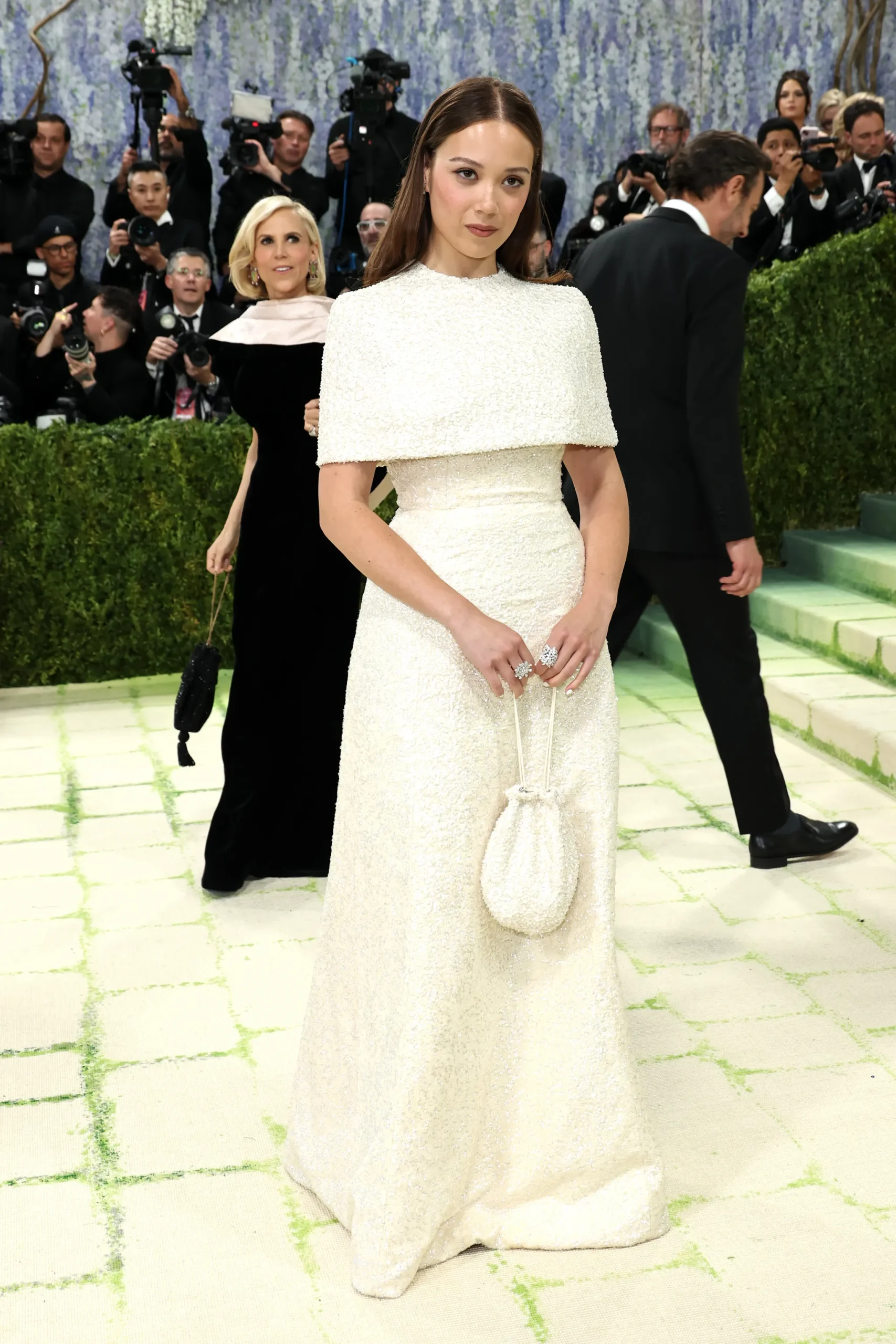 Laufey op het Met Gala 2026