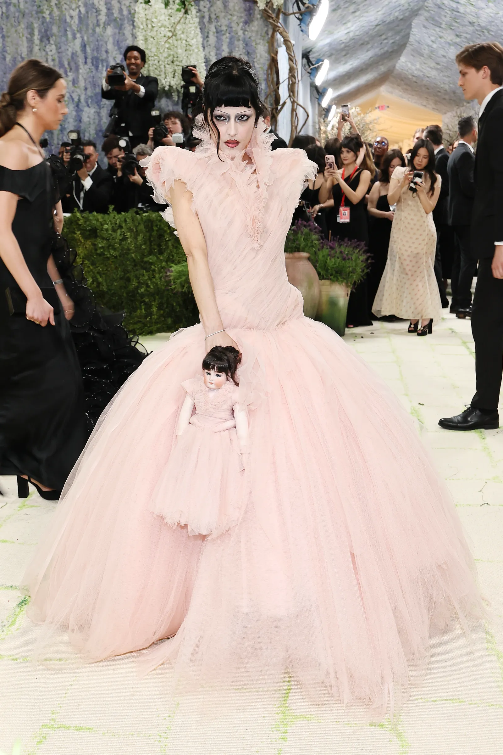 Maria Zardoya in Matières Fécales op het Met Gala 2026