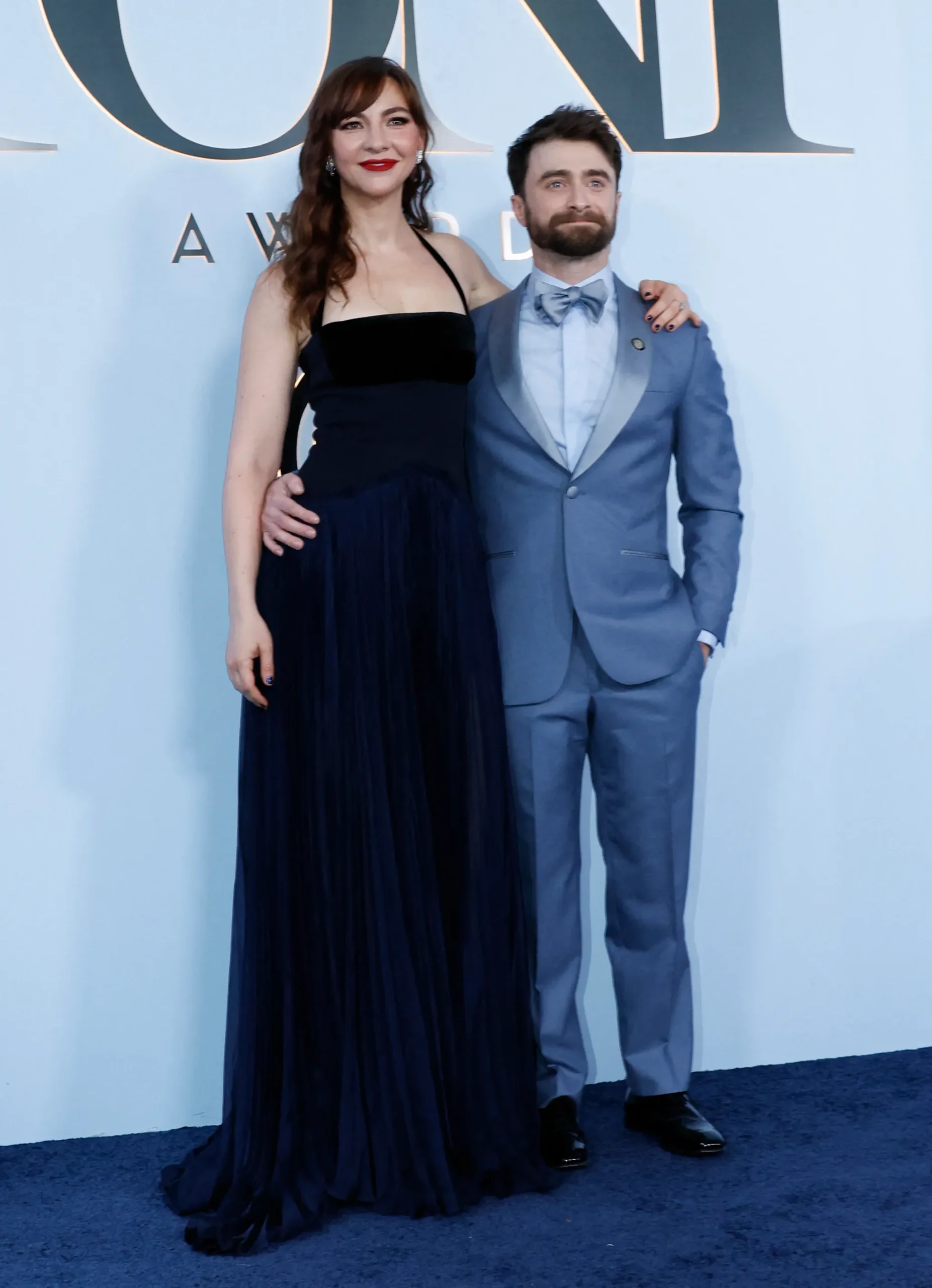 Erin Darke en Daniel Radcliffe in Todd Snyder