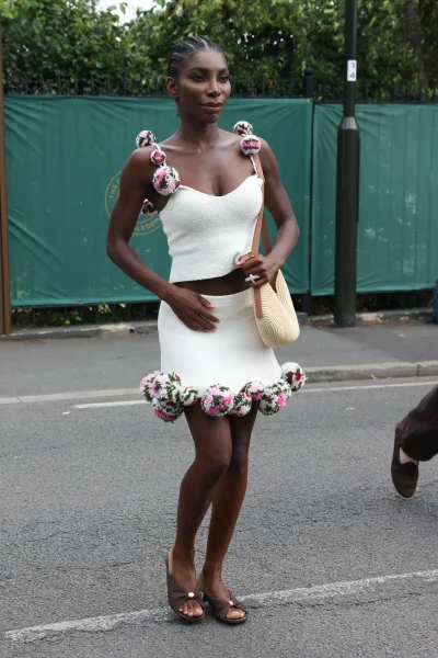 who-wore-it-best-de-meest-fashionable-looks-van-celebs-op-wimbledon-2026-399667