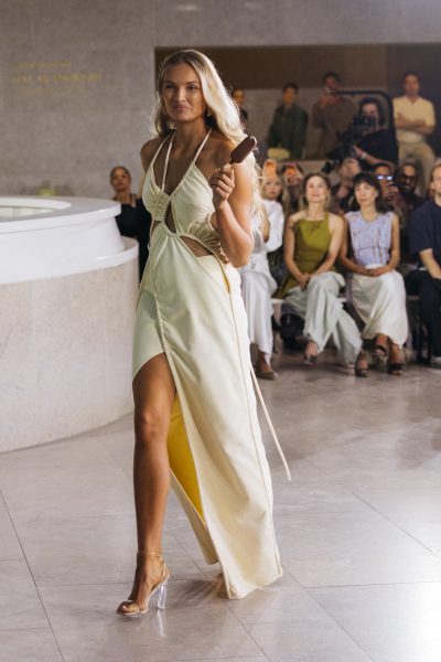 magnum-host-een-exclusief-event-in-het-rijksmuseum-met-een-martan-show-inclusief-topmodel-romee-strijd-als-moment-supreme-396689