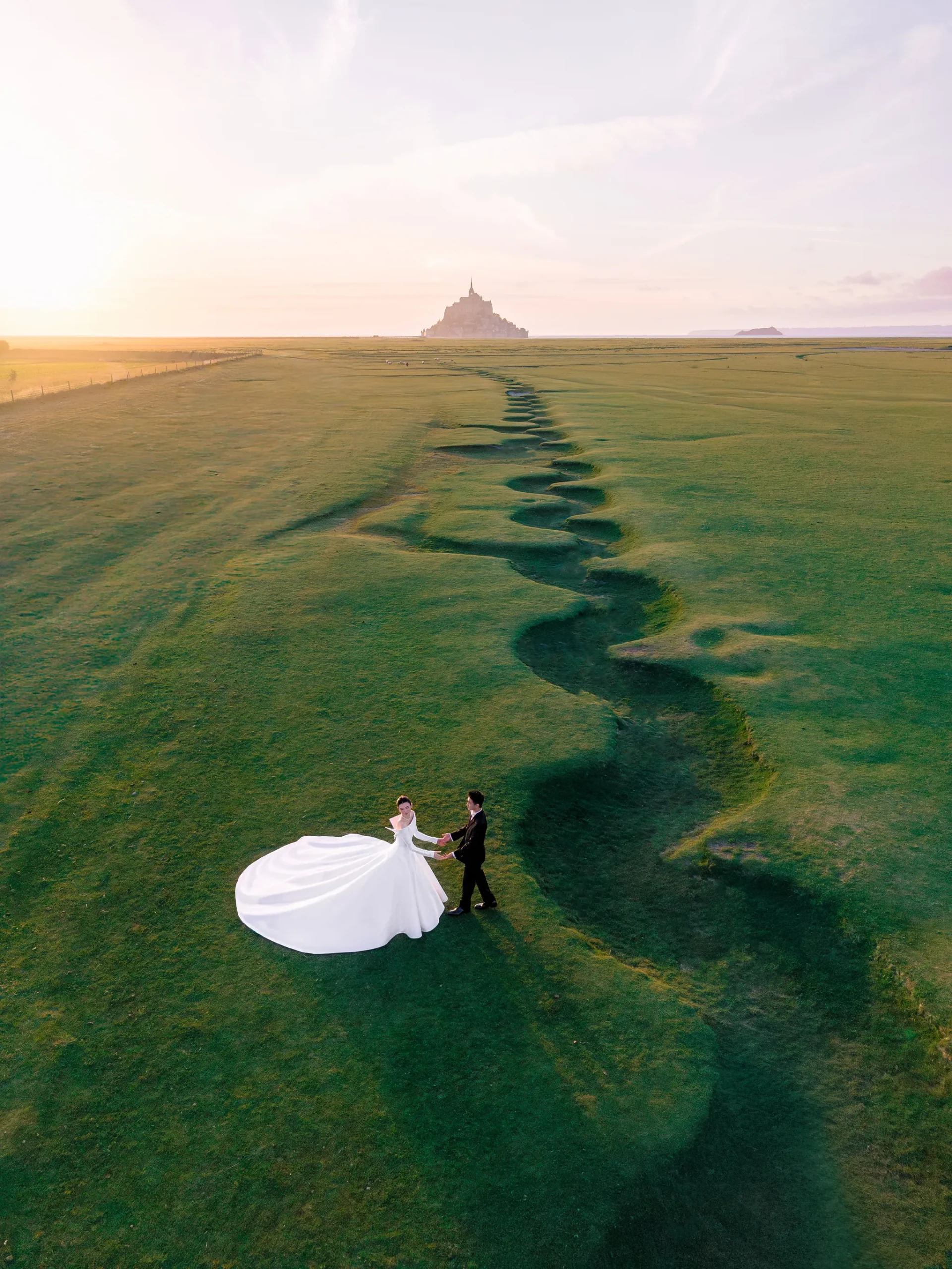 De bruiloft van Ming Xi op Mont-Saint-Michel