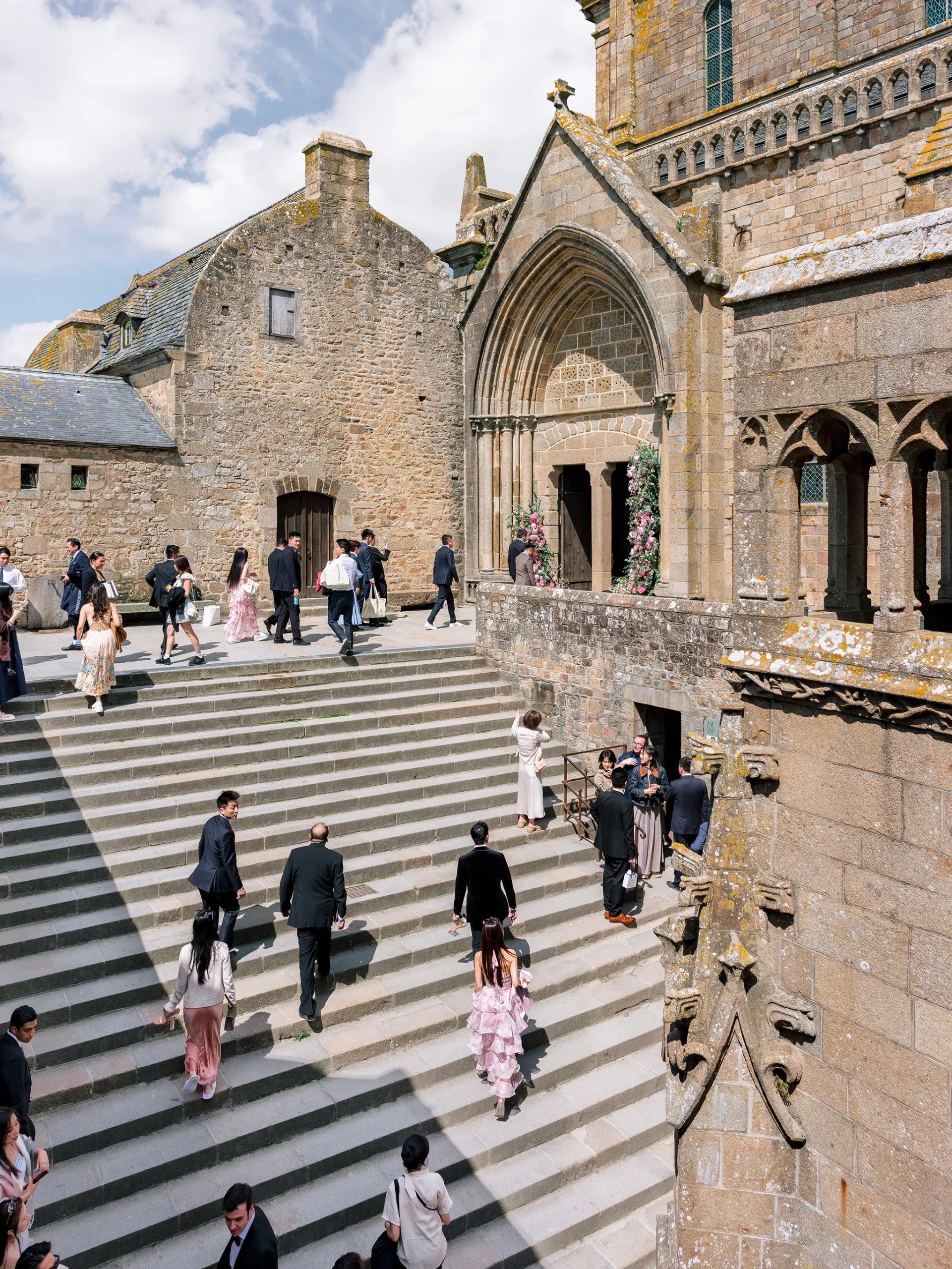 De bruiloft van Ming Xi op Mont-Saint-Michel