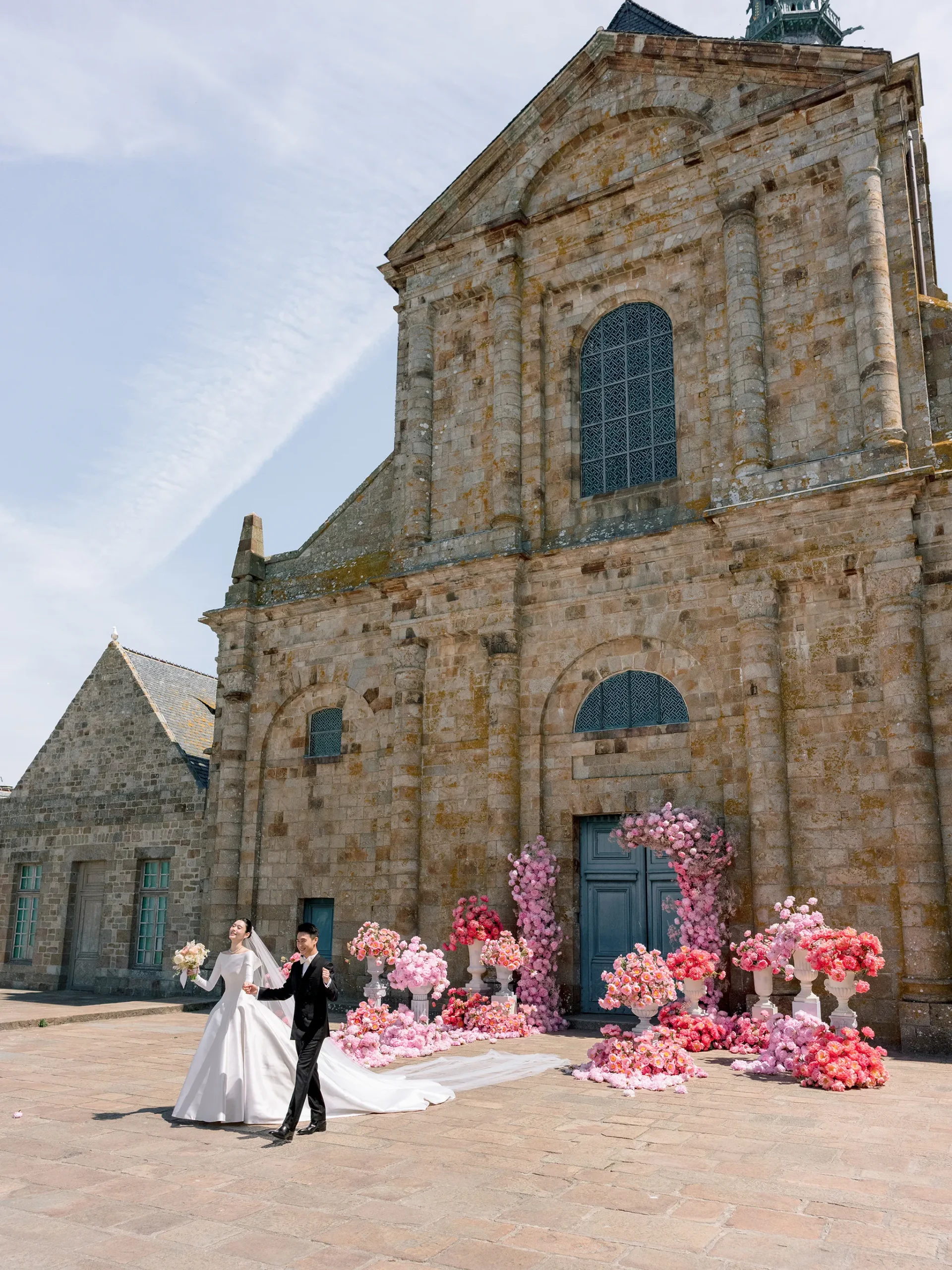 De bruiloft van Ming Xi op Mont-Saint-Michel