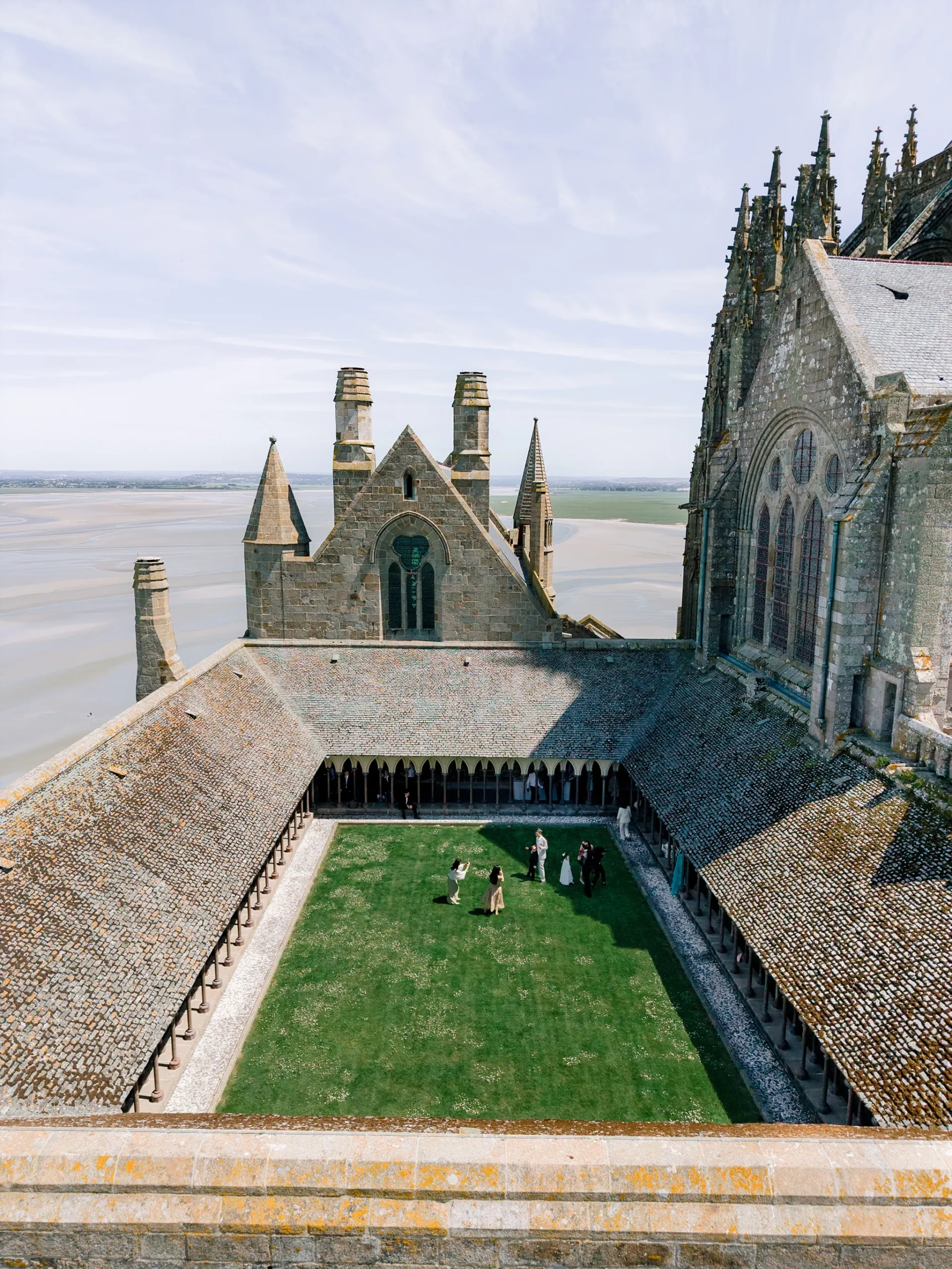 De bruiloft van Ming Xi op Mont-Saint-Michel