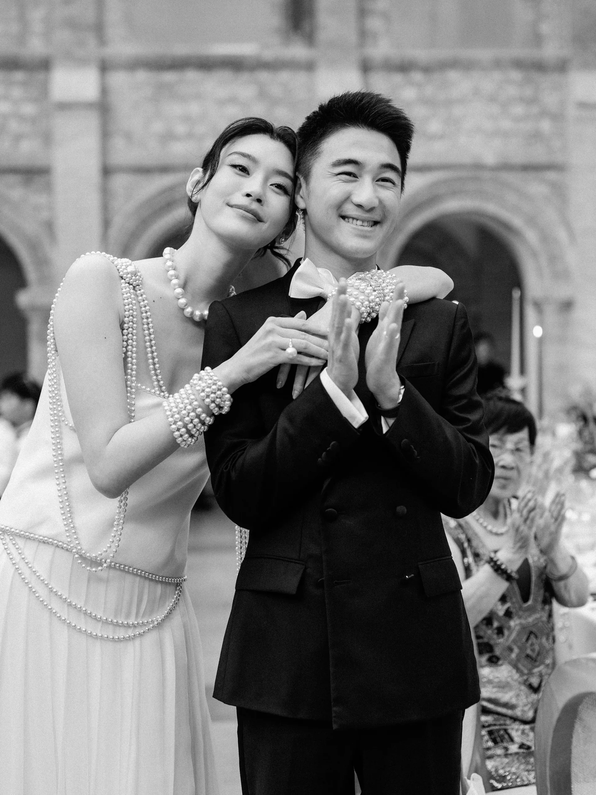 De bruiloft van Ming Xi op Mont-Saint-Michel