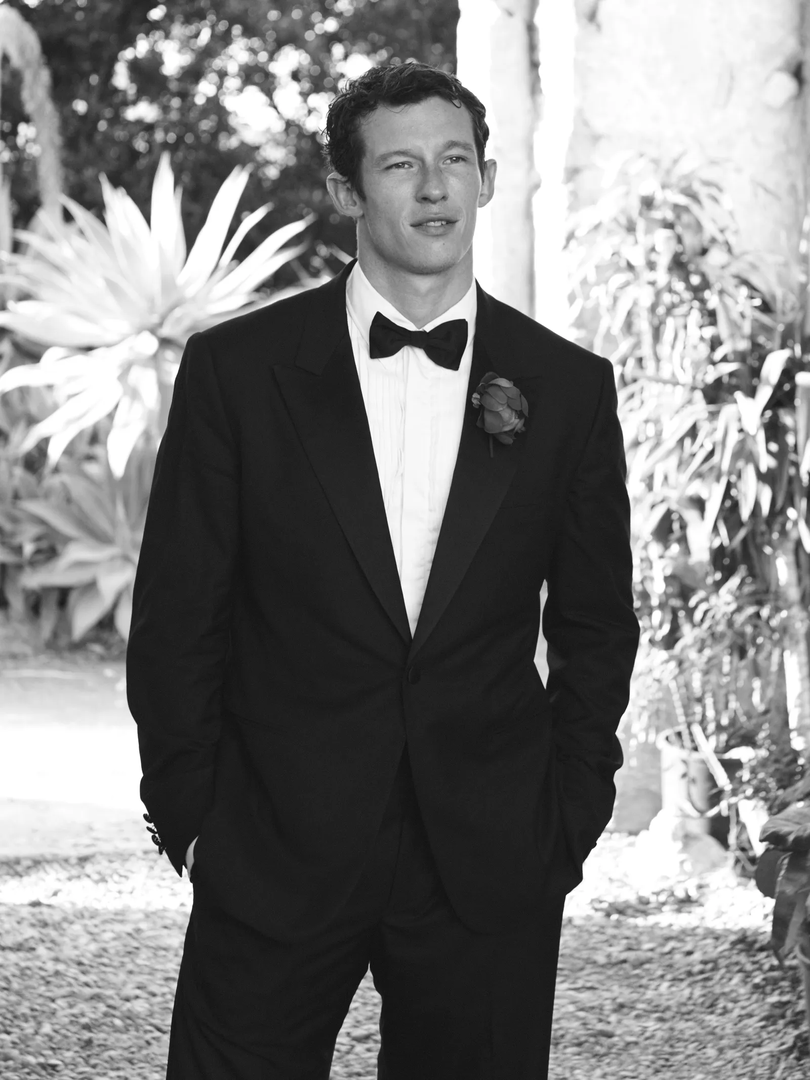 Callum Turner op hun bruiloft