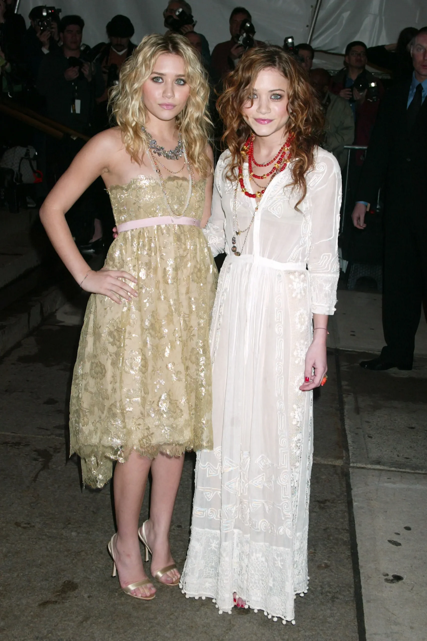 De Olsen tweeling in 2004, bij het Met Gala: 'The House of Chanel'
