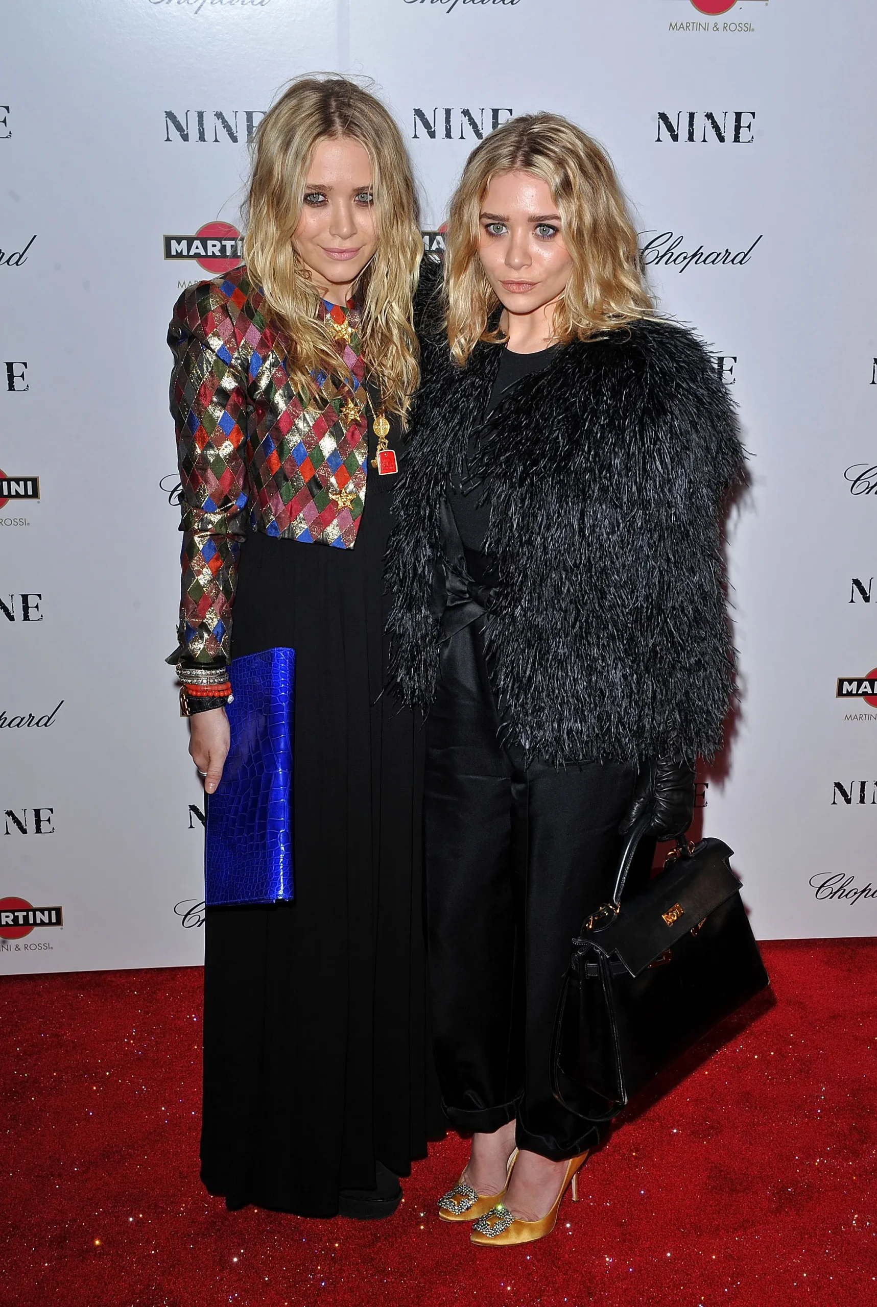 Mary Kate en Ashley bij 2009, bij de première van Nine